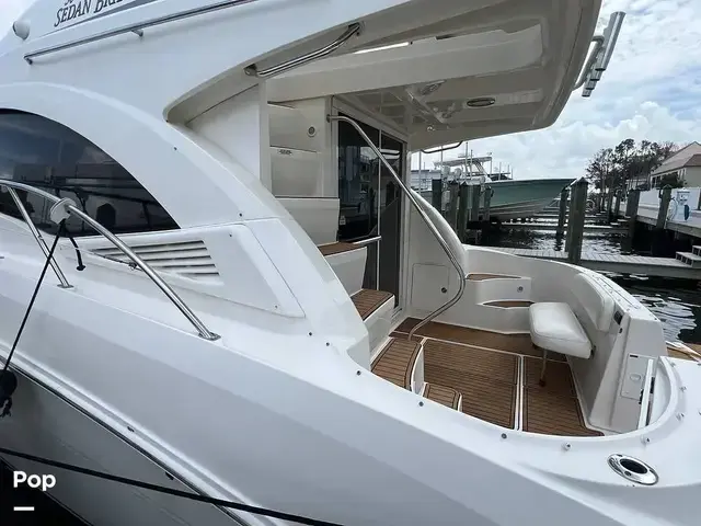 Sea Ray 36 Sedan Bridge