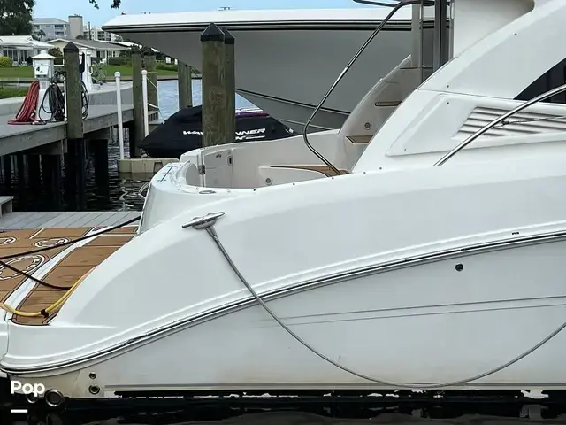 Sea Ray 36 Sedan Bridge