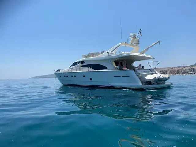 Ferretti Yachts 68