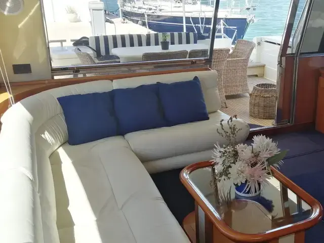 Ferretti Yachts 68