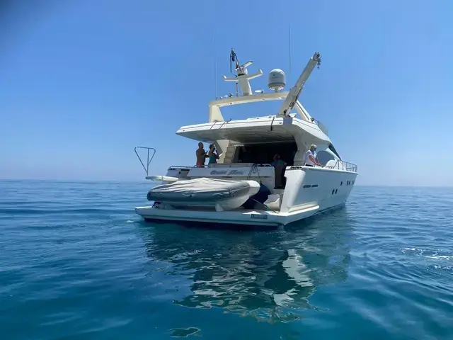 Ferretti Yachts 68