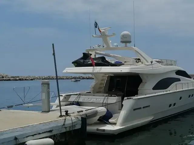 Ferretti Yachts 68