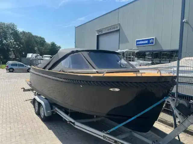 Maxima boats 720 Retro met boegschroef