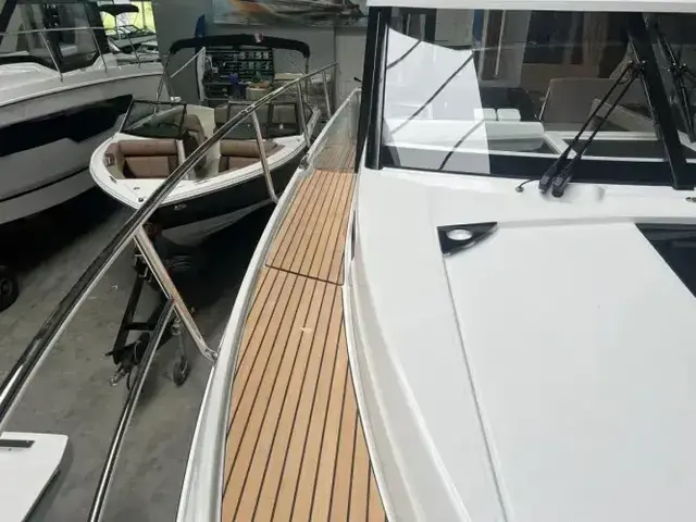 Jeanneau Merry Fisher 1095 op voorraad! 2024 model