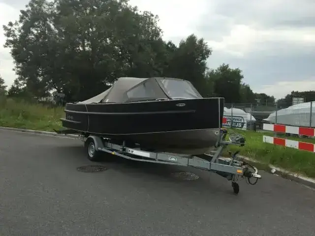 Aluship 650 Tender