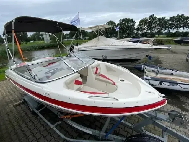 Glastron GT 185 Bowrider