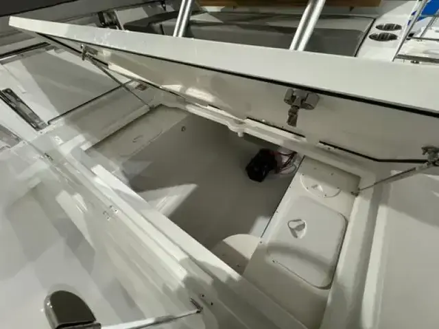 Jeanneau 9.0 Center Console