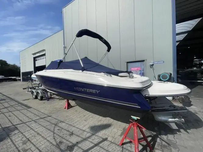 2010 Monterey 194 fs bowrider