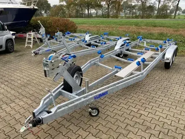 Vlemmix 2700 kg O Trailer 840