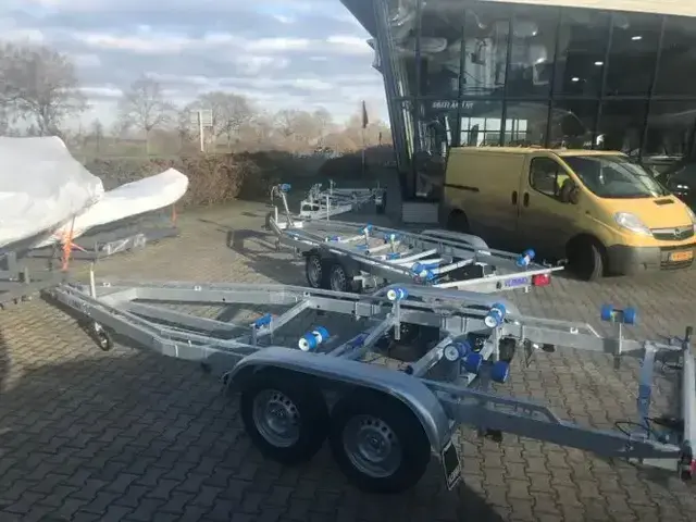 Vlemmix 2700 kg O Trailer 840