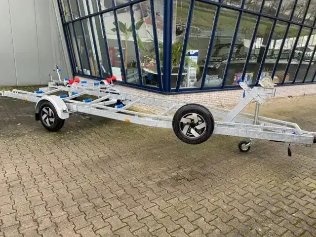 Vlemmix 2700 kg O Trailer 840