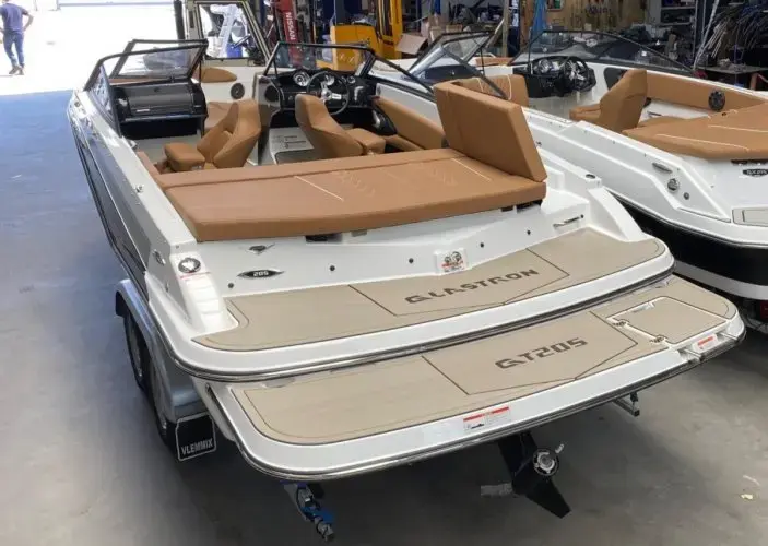 2021 Glastron gt 205 bowrider