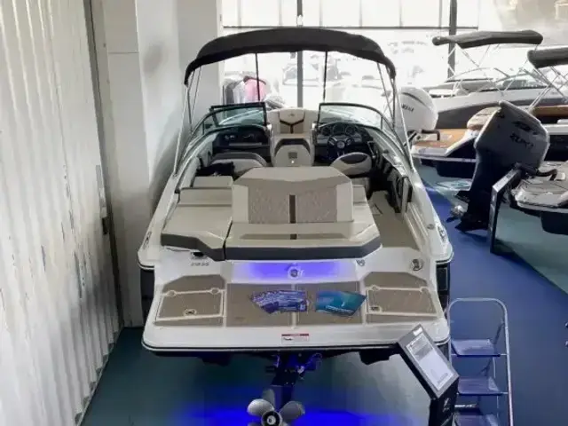 Monterey 218 Super Sport bowrider