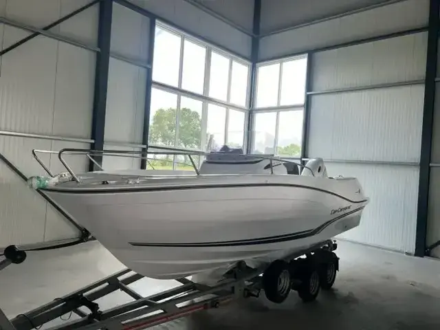 Jeanneau Cap Camarat 6.5 Center Console