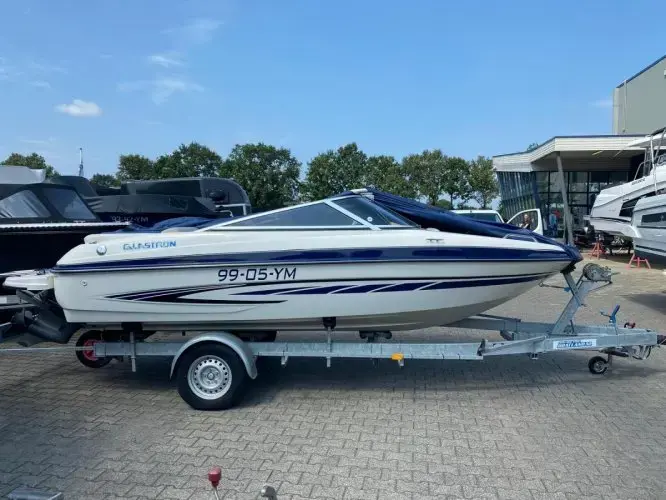 2007 Glastron gt 185 bowrider