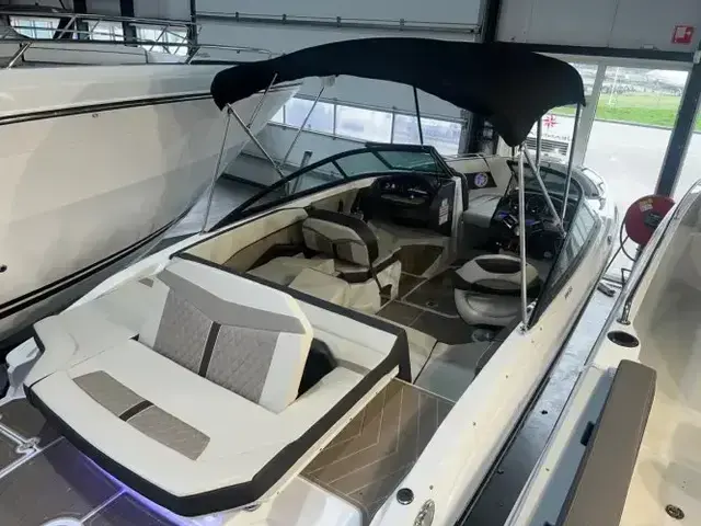 Monterey 218 Super Sport bowrider