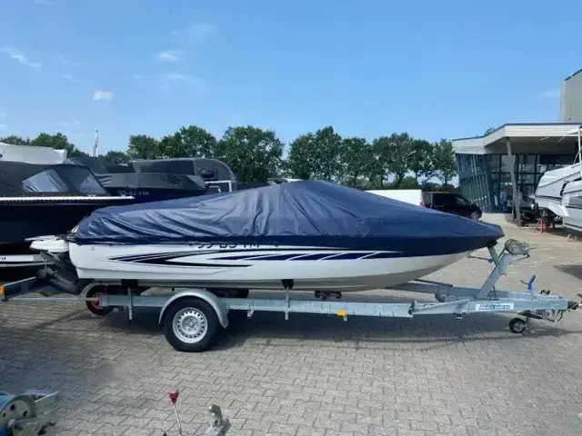 Glastron GT 185 Bowrider