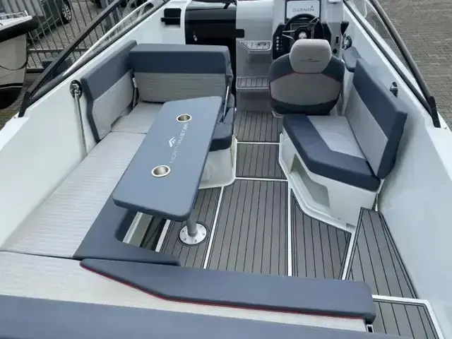 Northmaster 685 Cabin