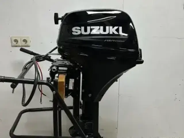 Suzuki 9.9 pk injectie