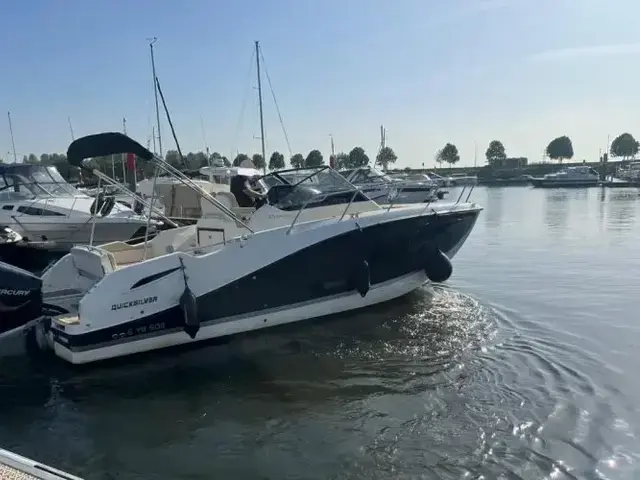 Quicksilver 875 Activ Sundeck Airco for sale in Netherlands for €119,700 (£100,409)