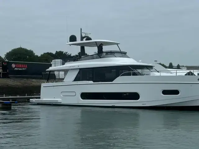 Azimut Magellano 60