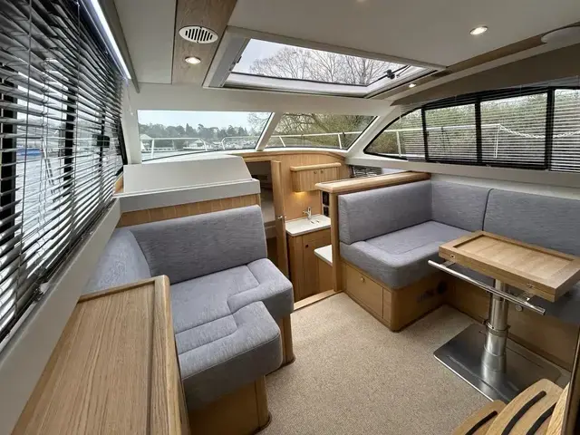 Haines 320 Aft Cabin