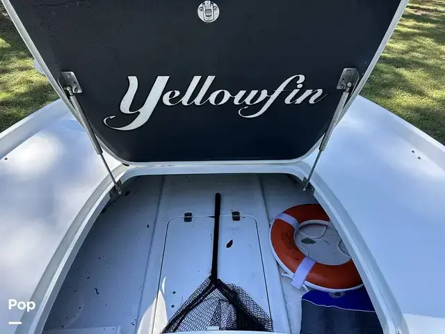 Yellowfin 24 Bay