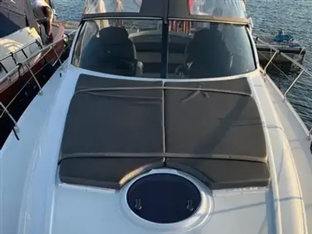 Pershing 37' Cabin