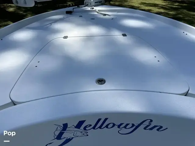 Yellowfin 24 Bay