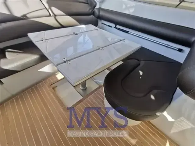 Pershing 37' Cabin