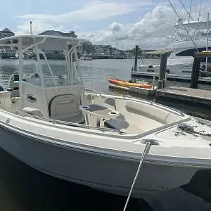 2022 Sailfish 242 CC