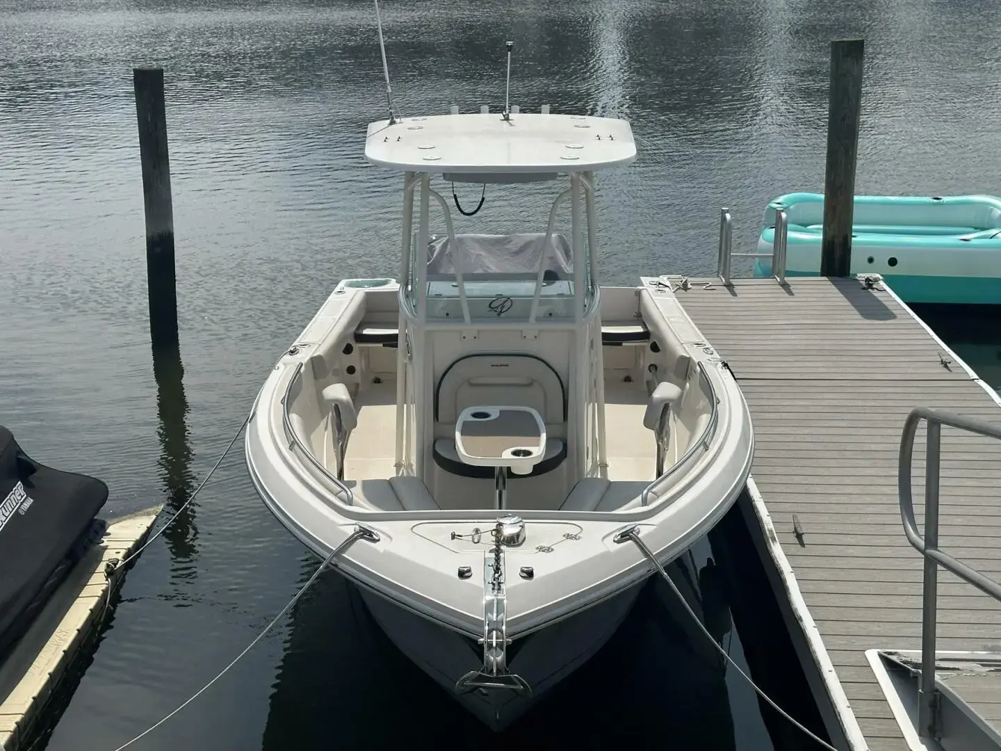 2022 Sailfish 242 cc