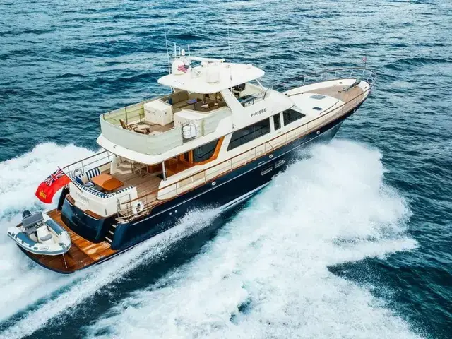 Hunt Yachts Ocean 76