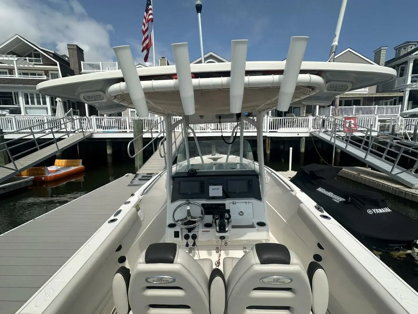 2022 Sailfish 242 cc