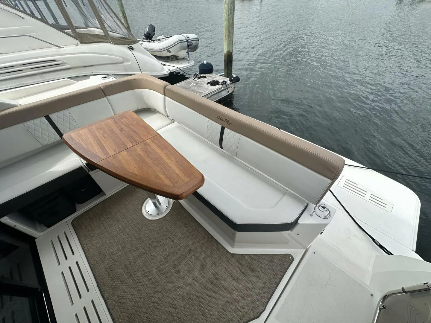 2018 Sea Ray sundancer 400