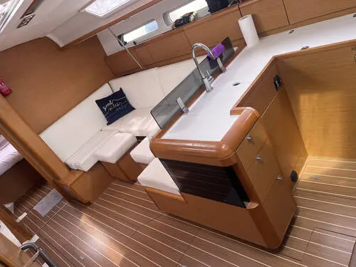 2013 Jeanneau sun odyssey 409