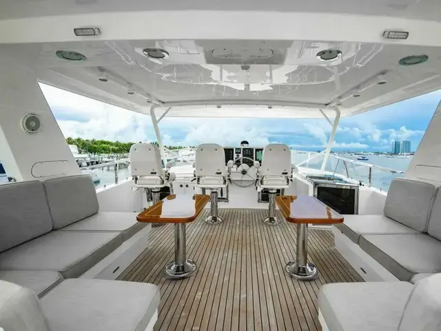 Hunt Yachts Ocean 76