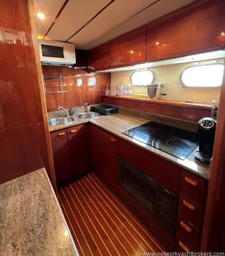 1996 Ferretti 175 fly