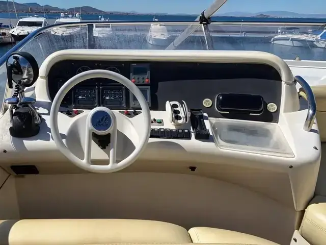 Azimut 55