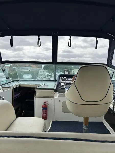 1988 International 3270 cruiser - boat