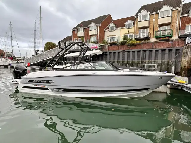 Monterey 238ss Bowrider