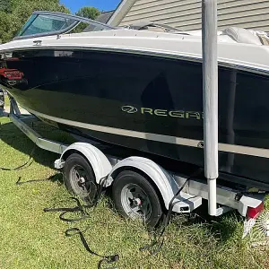 2016 Regal Fasdeck 22