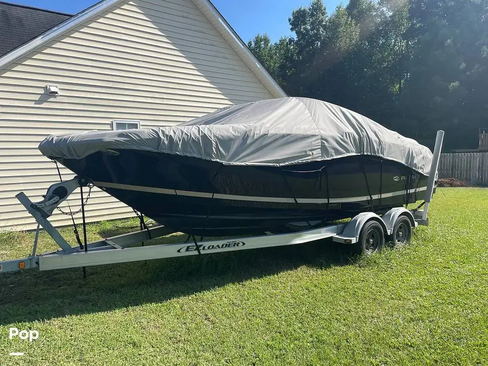 2016 Regal fasdeck 22