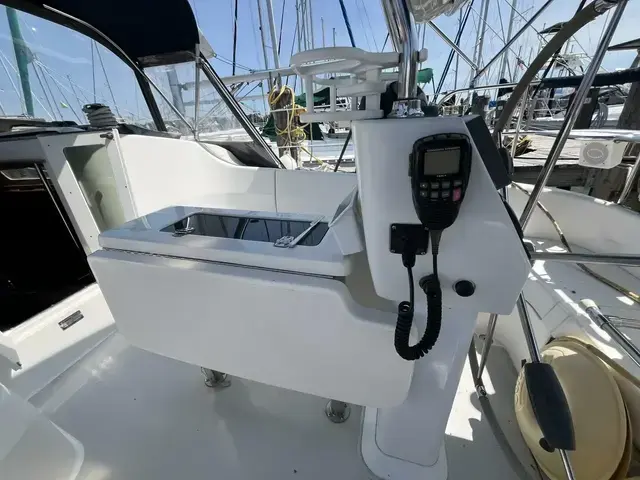 Catalina 350