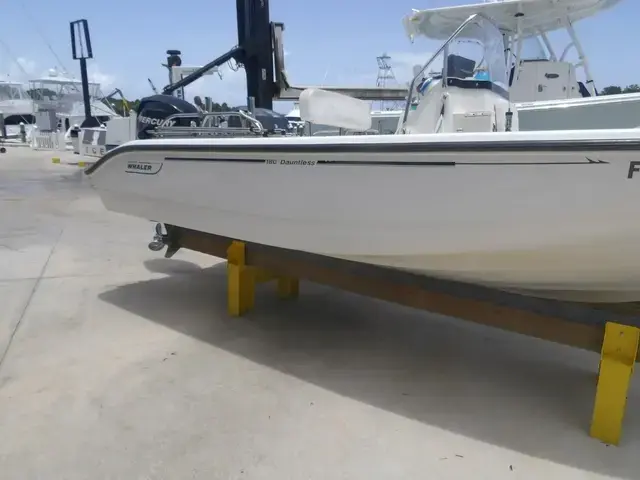 Boston Whaler 180 Dauntless