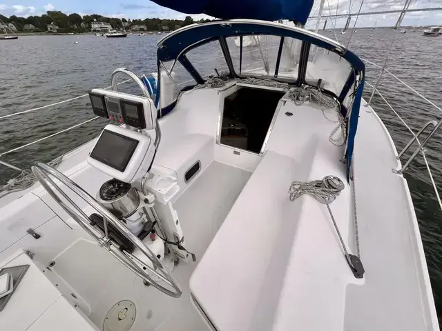 Catalina 320