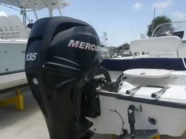 Boston Whaler 180 Dauntless