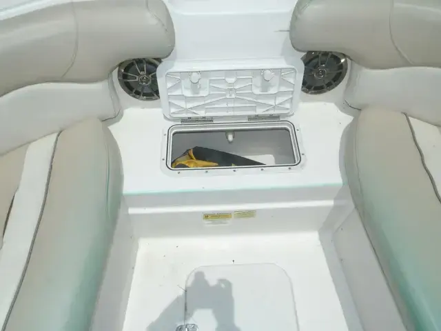 NauticStar Boats 223DC Sport Deck