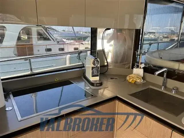 Absolute 52 Navetta