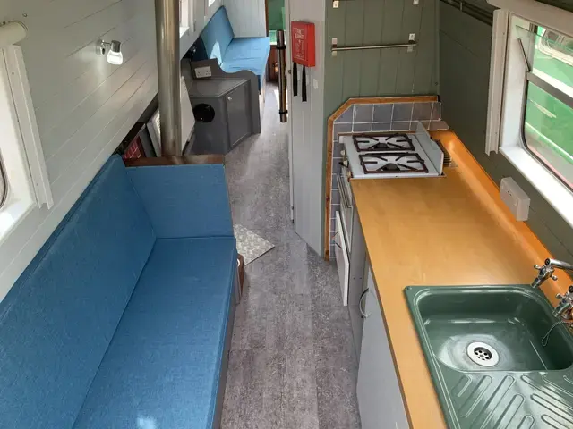 Springer Narrowboat